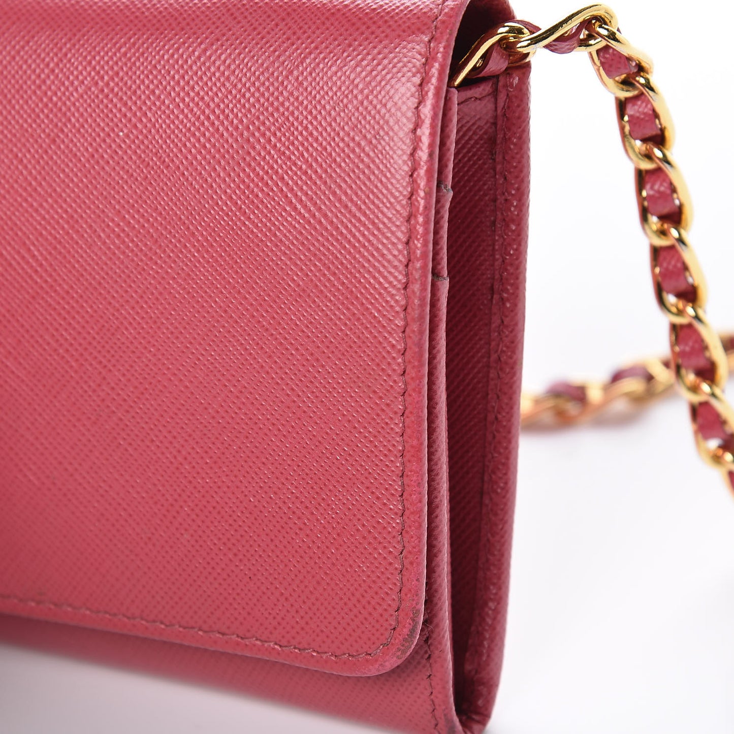 Saffiano Metal Oro Chain Wallet Peonia