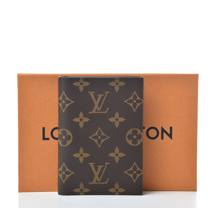 Louis Vuitton Monogram Passport Cover 7 of 7