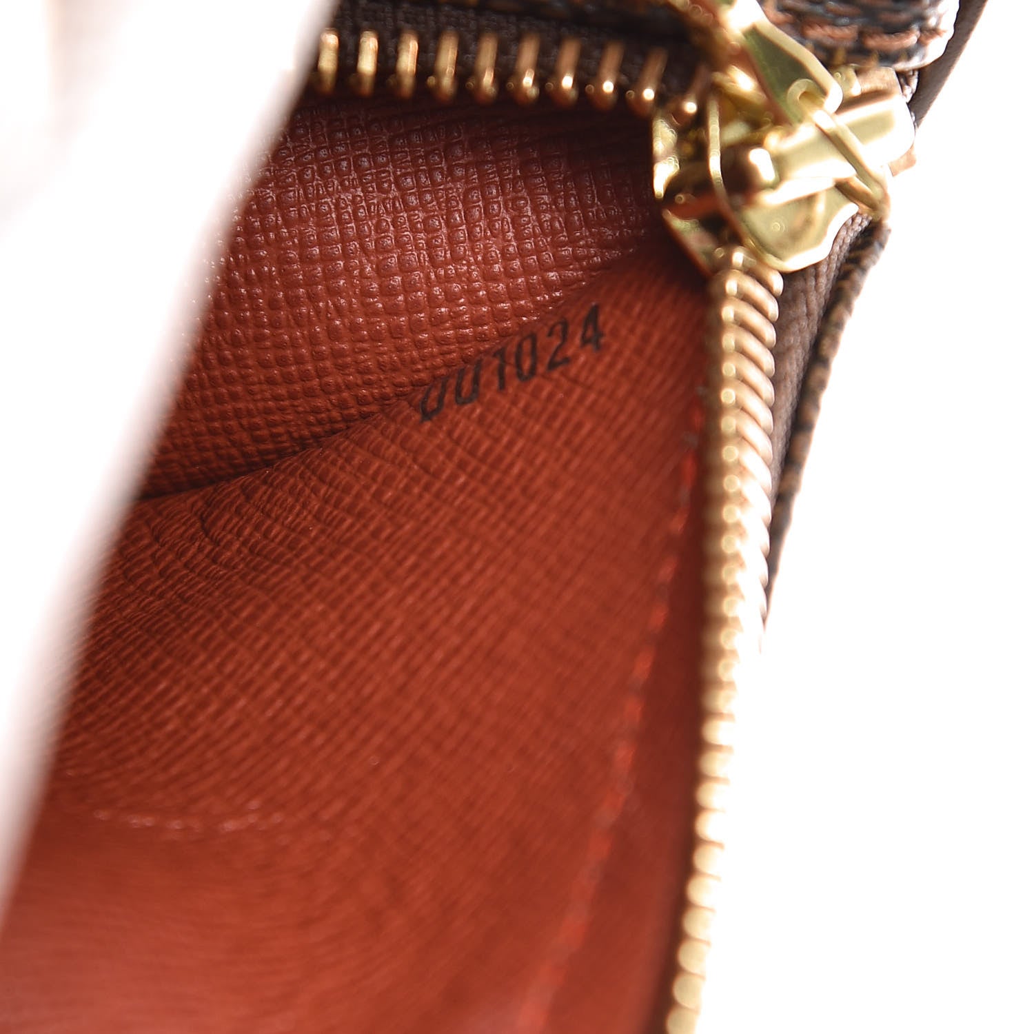 Louis Vuitton Damier Ebene Papillon 26 7 of 10