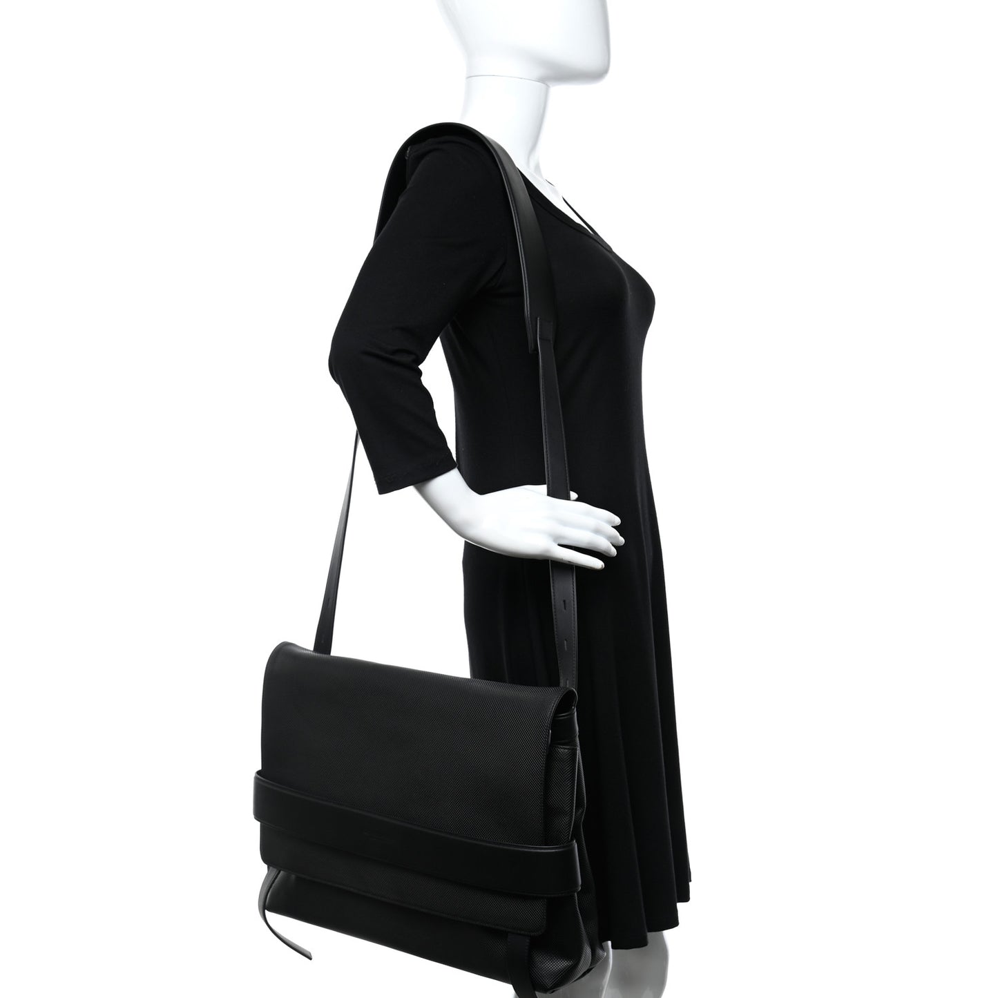 Textured Calfskin Messenger Crossbody Bag Black