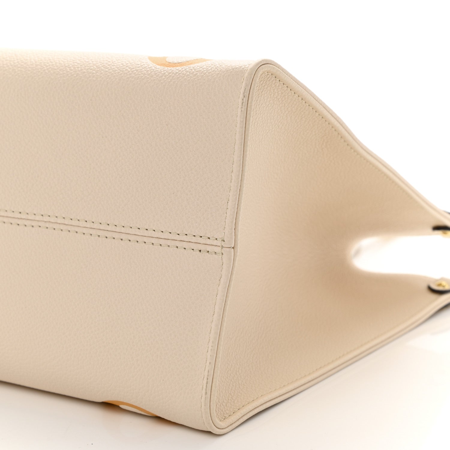 Louis Vuitton Empreinte Monogram Giant By The Pool Onthego MM Cream Saffron 9 of 9