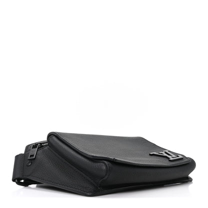Louis Vuitton Grained Calfskin Aerogram Takeoff Sling Black 4 of 9