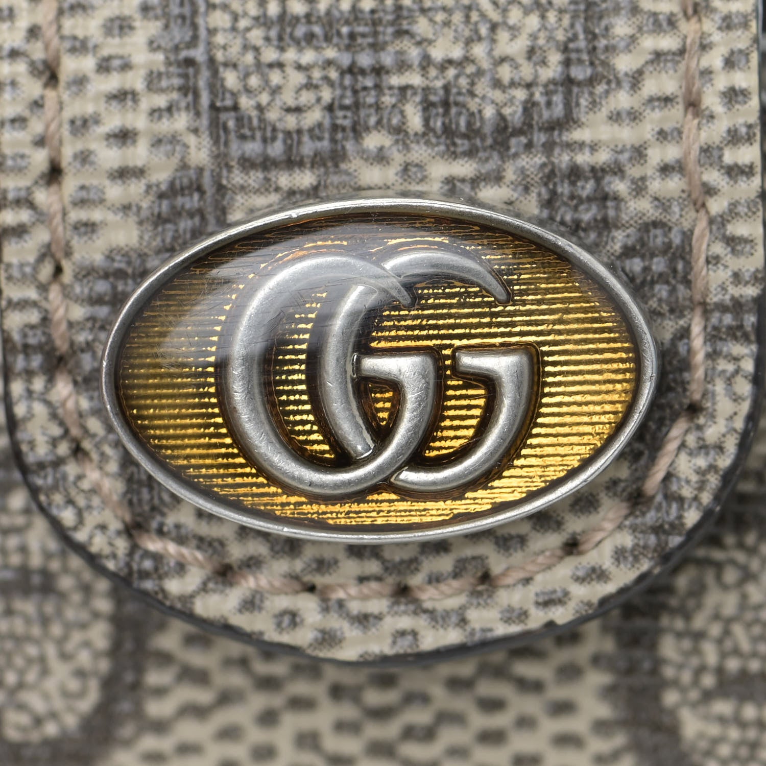 Gucci GG Supreme Monogram Ophidia AirPods Pro Case 6 of 9