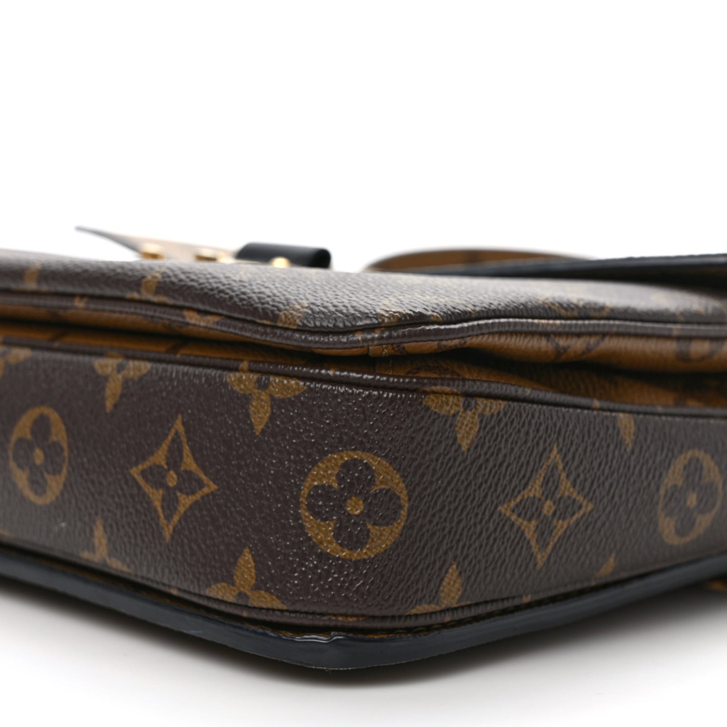 Reverse Monogram Pochette Metis