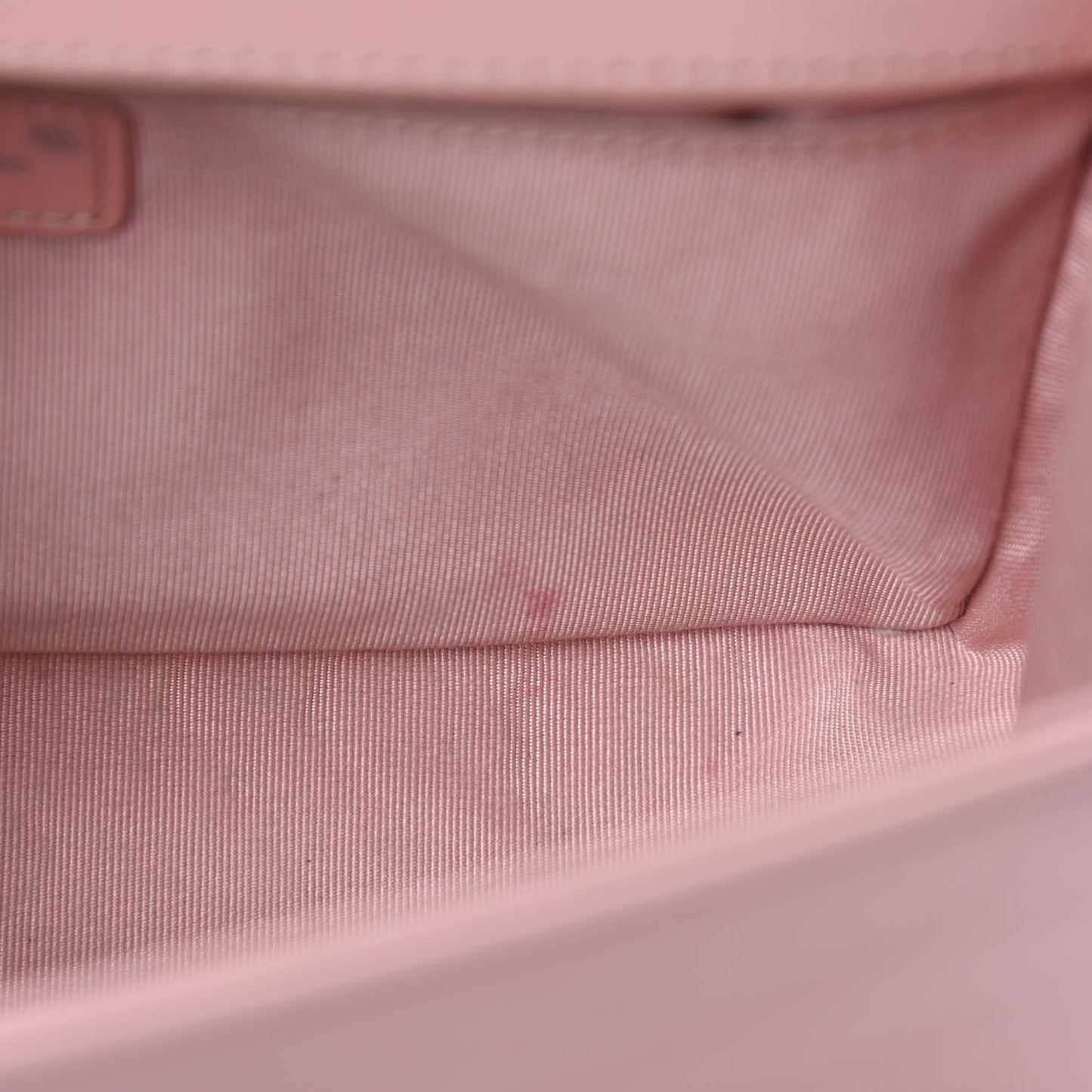 Lambskin Quilted Medium Boy Flap Light Pink