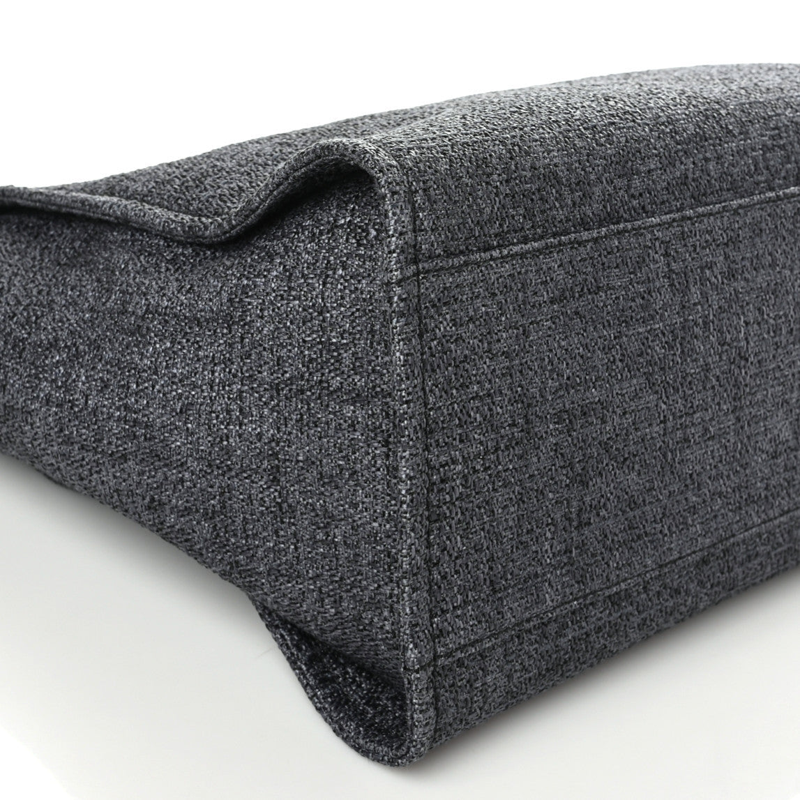 Lurex Boucle Medium Deauville Tote Black