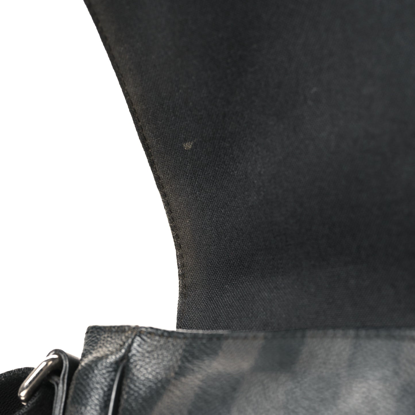 Damier Graphite Skyline Messenger PM