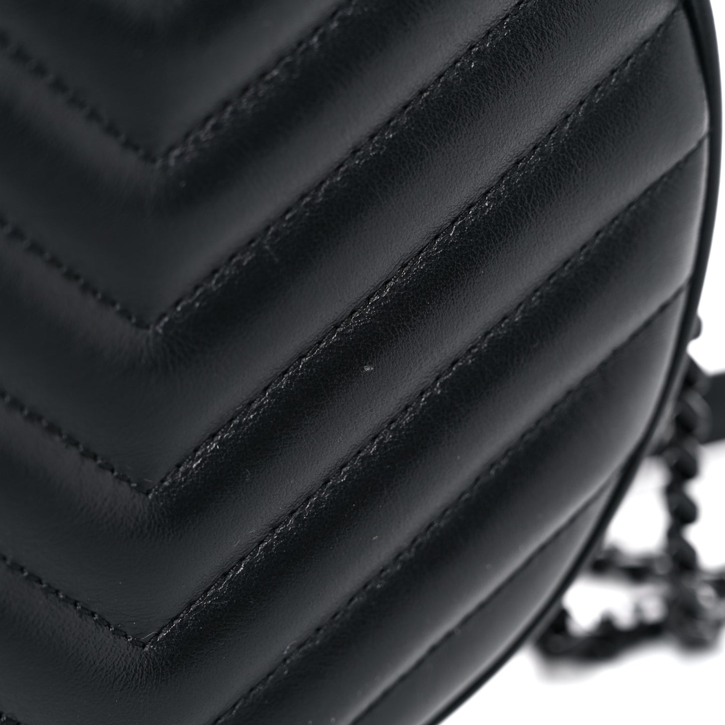 Calfskin Matelasse Chevron Round Vinyle Camera Bag Black