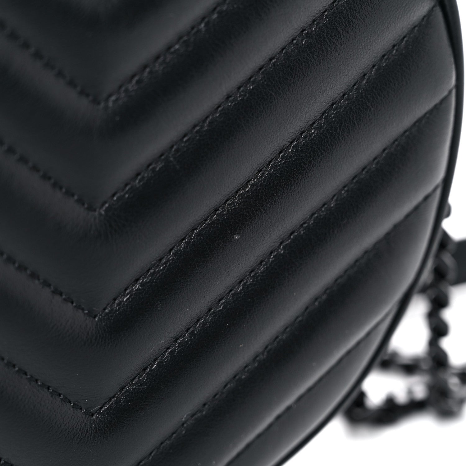 Saint Laurent Calfskin Matelasse Chevron Round Vinyle Camera Bag Black 8 of 17