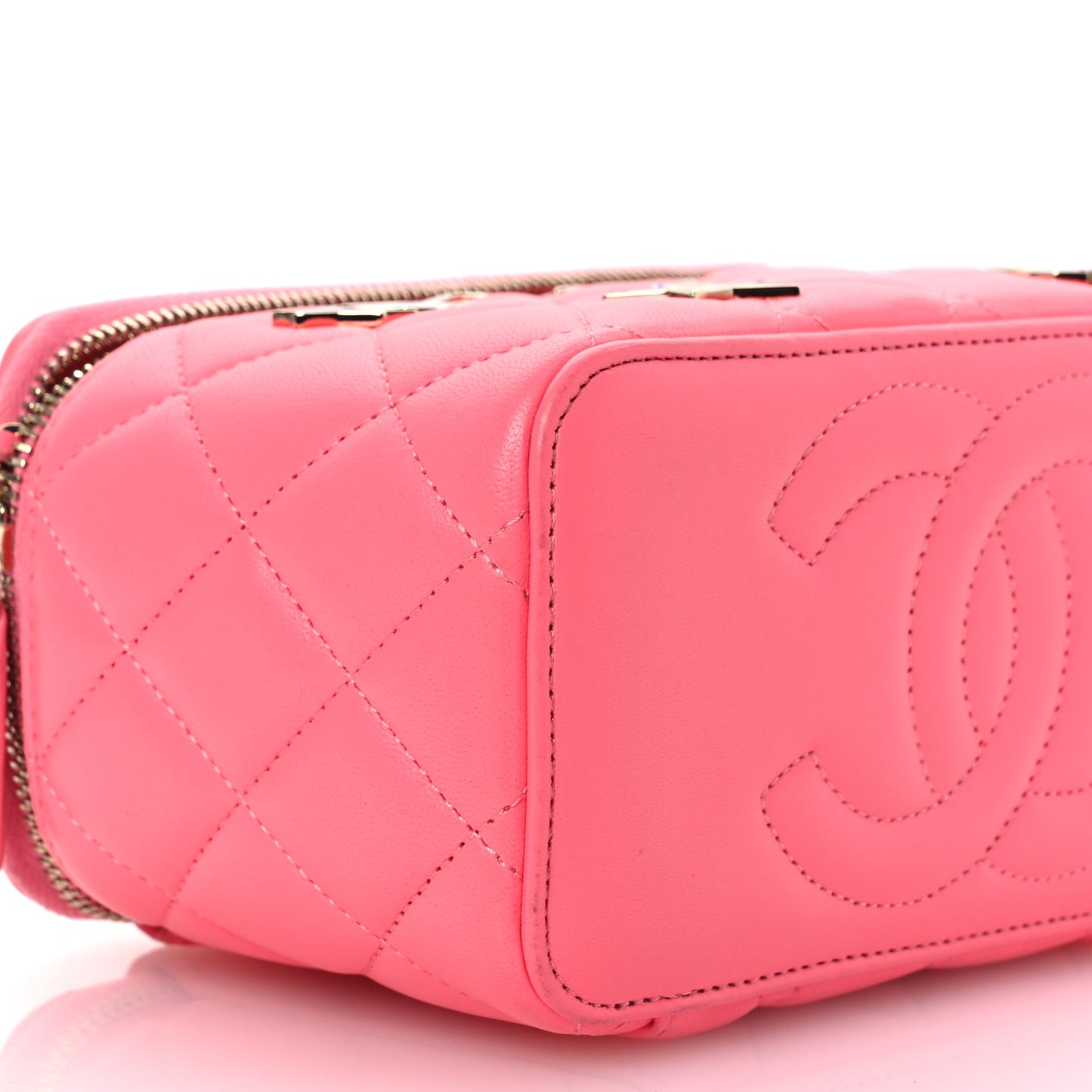 Lambskin Enamel Quilted Roller Skate Small Vanity Case With Chain Pink