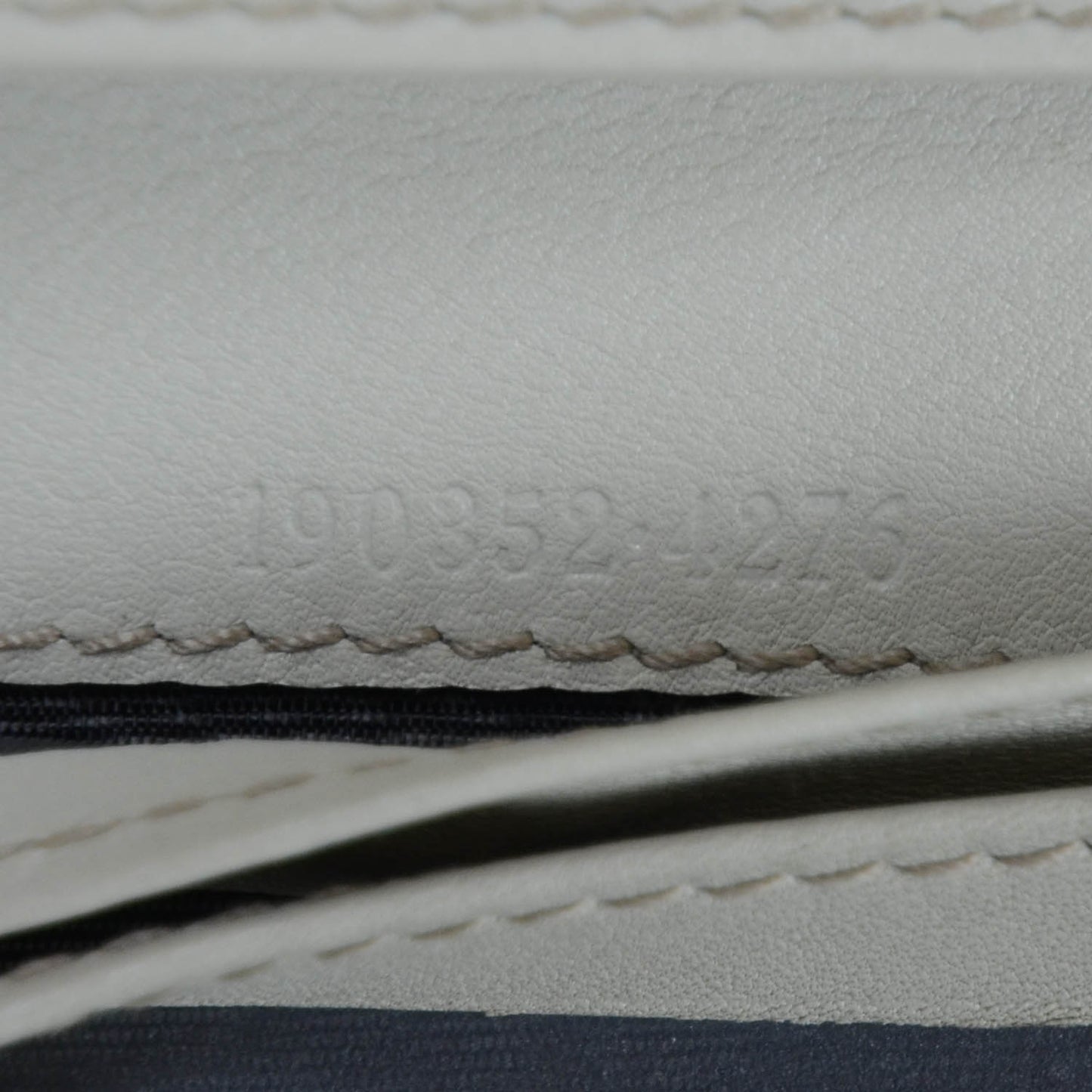 Guccissima Leather Compact Hysteria Wallet