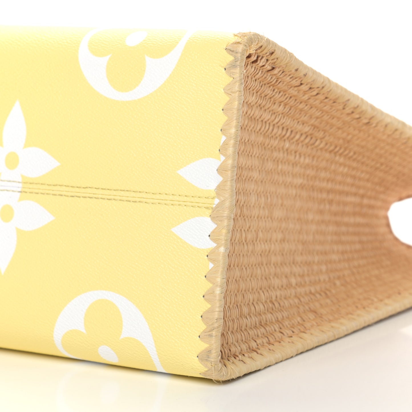 Monogram Giant By The Pool Hawaii Onthego GM Light Pink