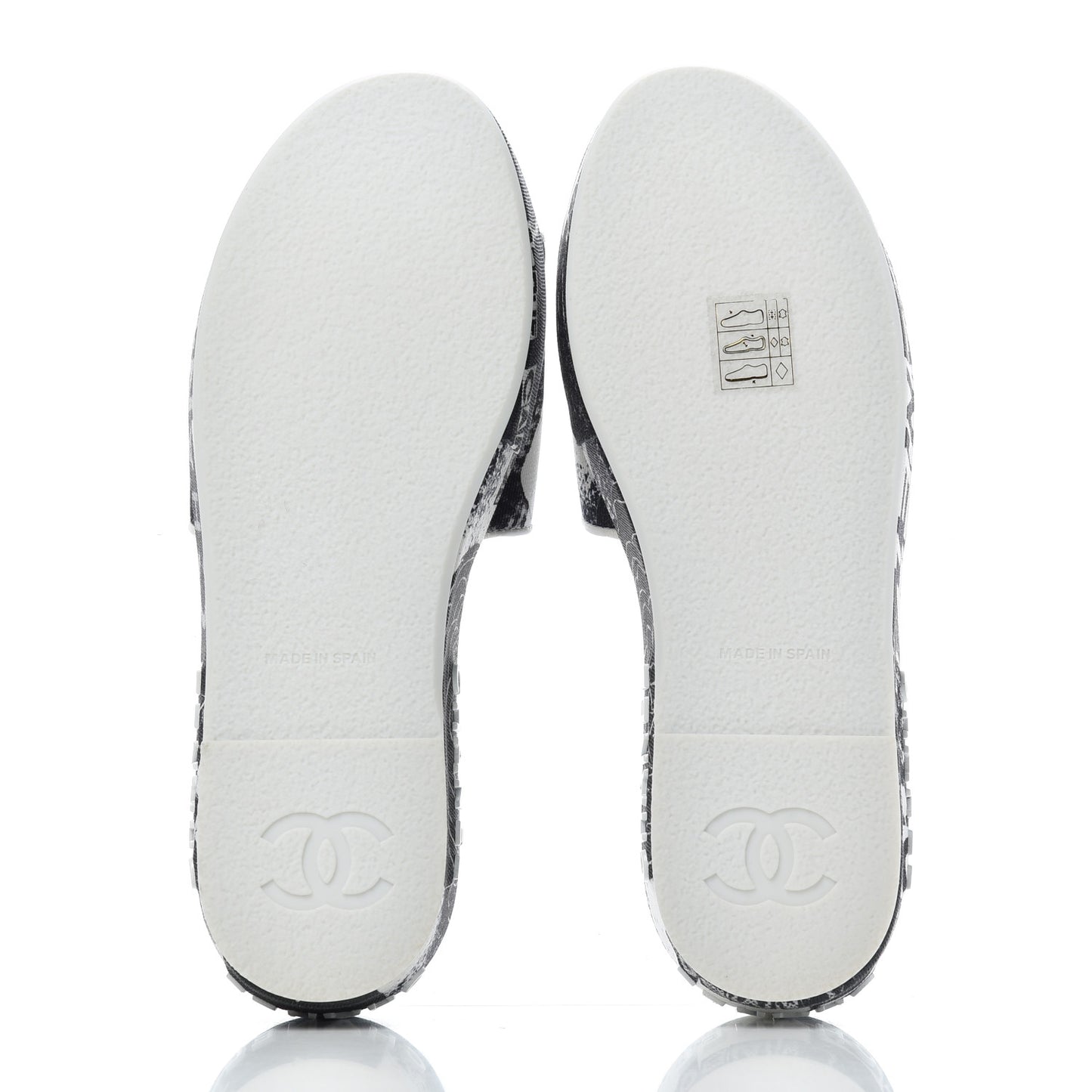 Fabric Grosgrain Printed CC Espadrille Slip On Sandals 36 White Black