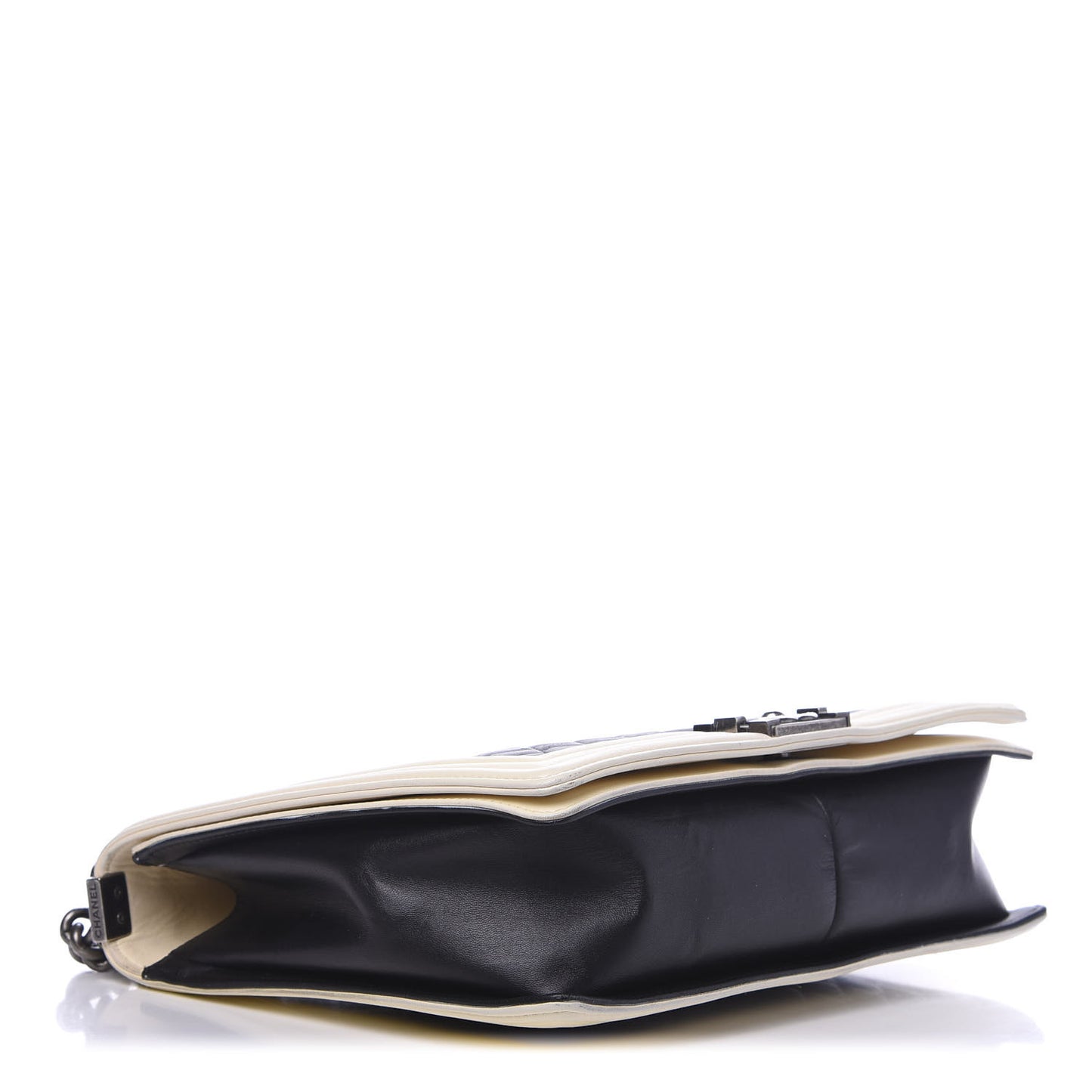 Lambskin Quilted Large Boy Flap Black White