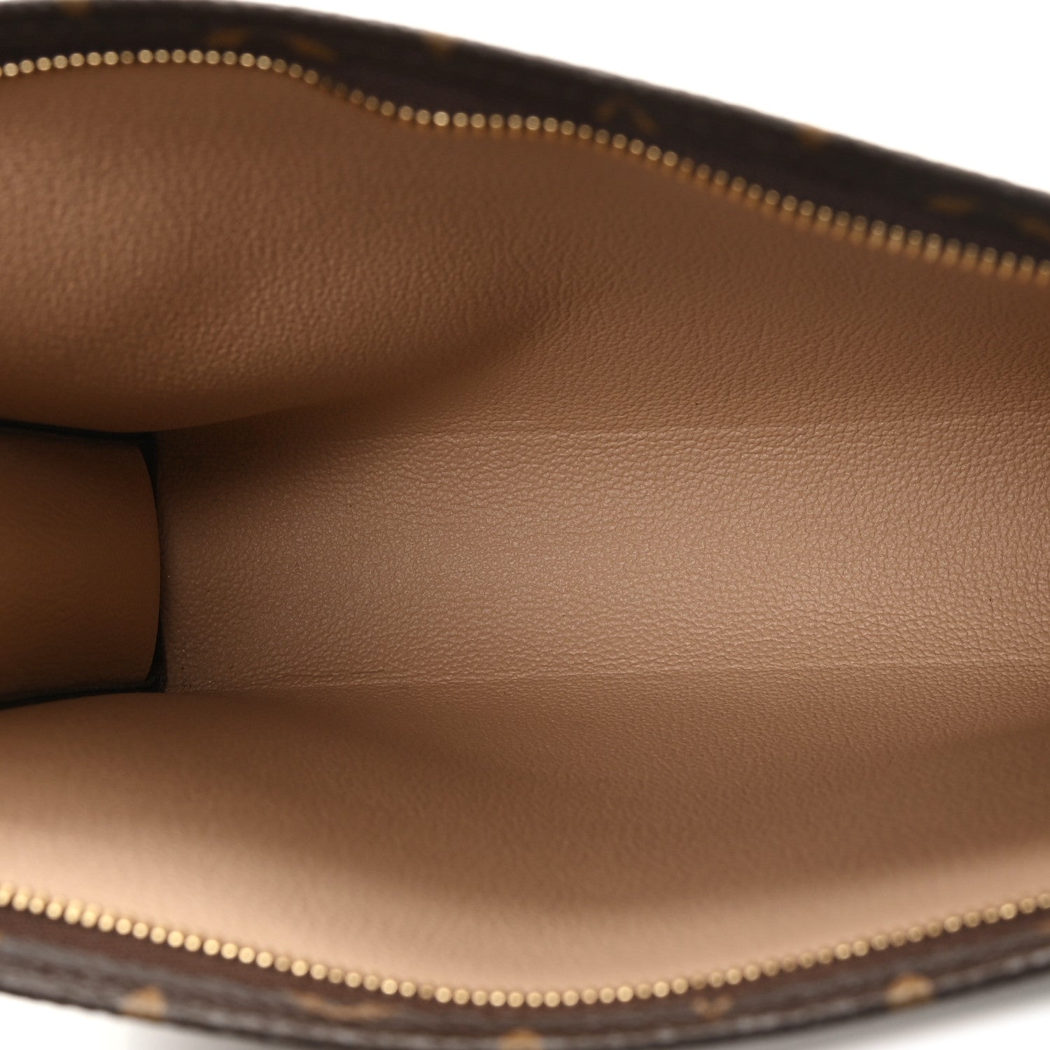 Louis Vuitton Monogram Toiletry Pouch 26 5 of 7