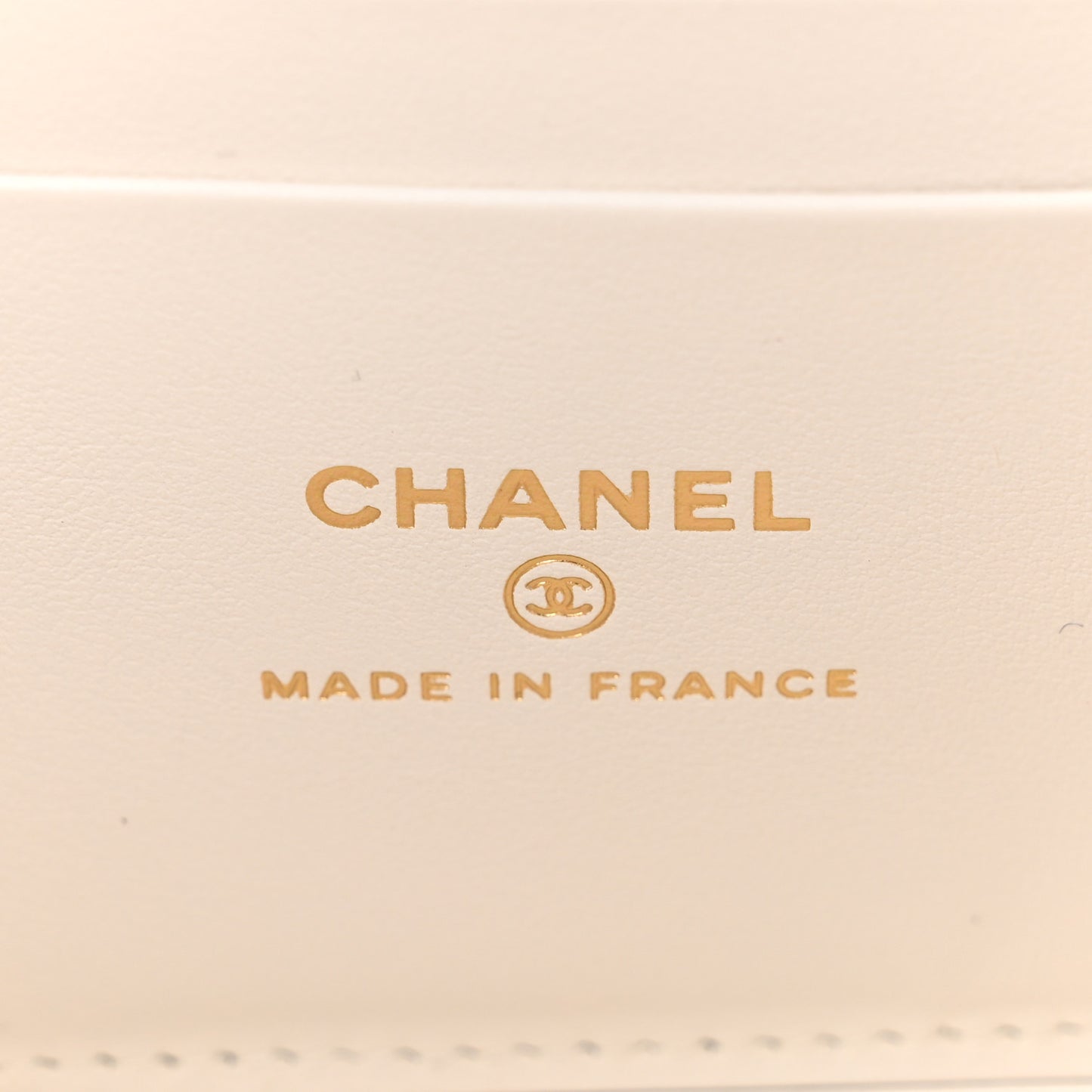 Caviar Quilted Enamel Coco Casino Small Vanity Case With Chain White
