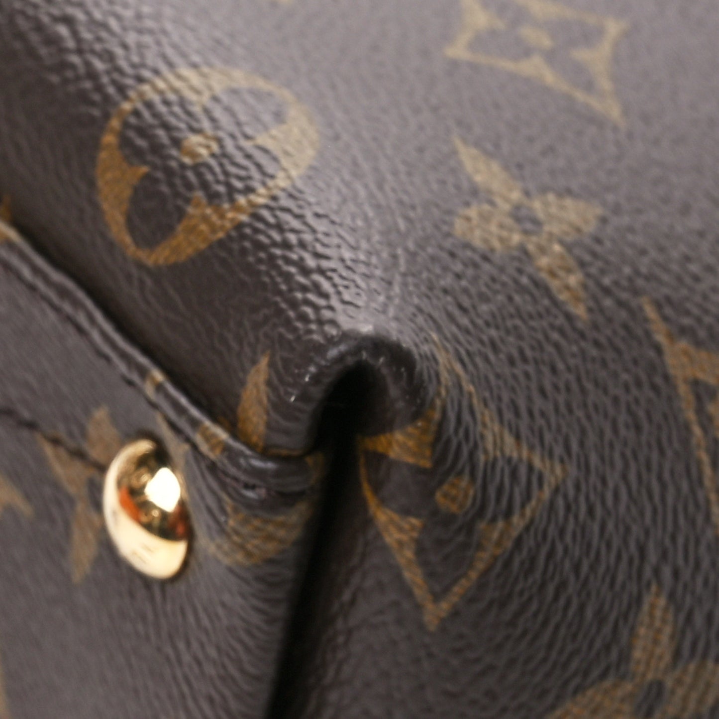Monogram V Tote BB Black