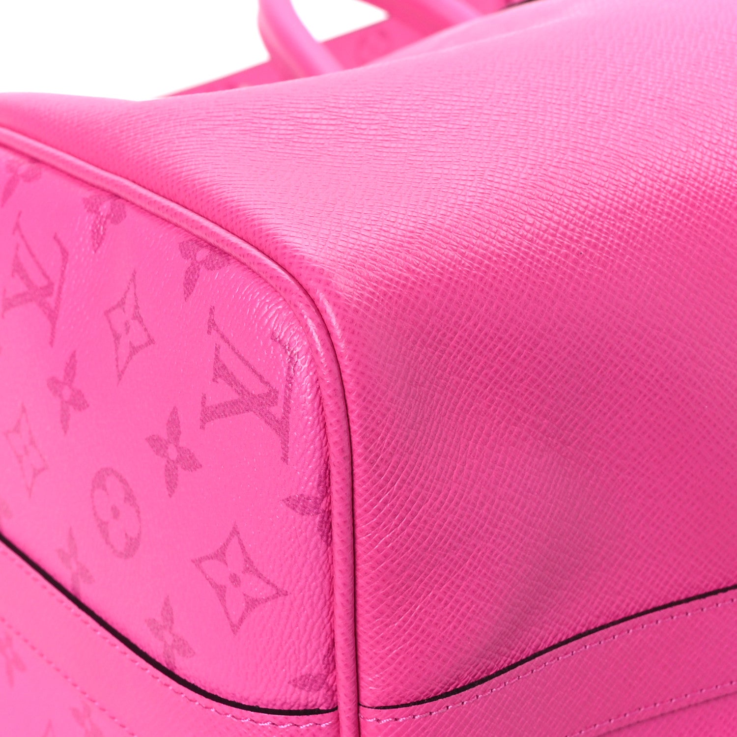 Louis Vuitton LOUIS VUITTON Taigarama Keepall Bandouliere 50 Fuchsia 7 of 10