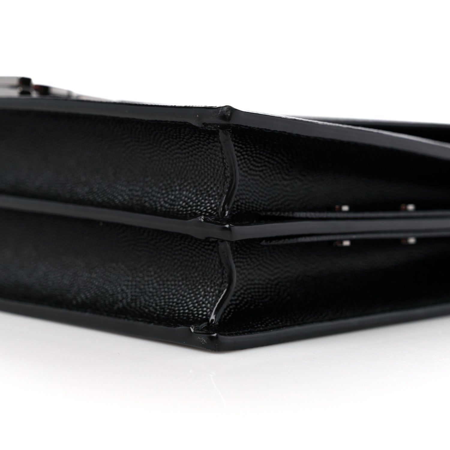 Saint Laurent Grain De Poudre Monogram Cassandra Clasp Bag Black 9 of 10