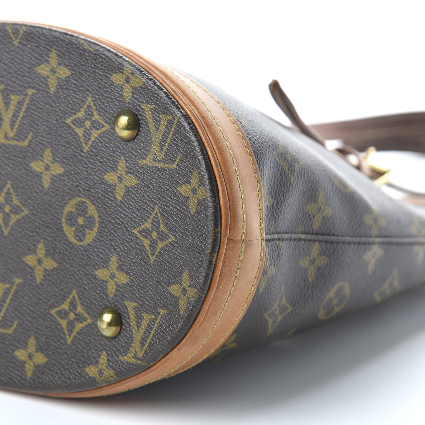 Monogram Petit Bucket 23