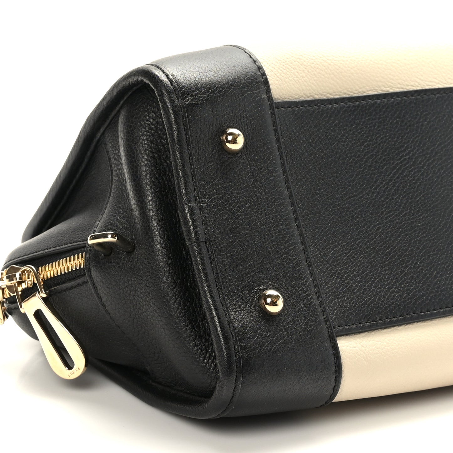 Calfskin Amazona 35 Ivory Black