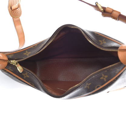 Louis Vuitton Monogram Boulogne 30 5 of 20