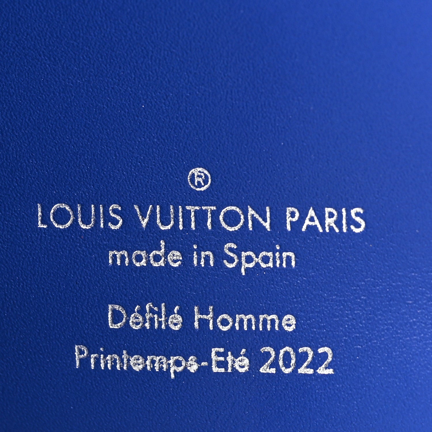 Louis Vuitton LOUIS VUITTON Taurillon Illusion Zippy Vertical Wallet Bleu Rose 6 of 6