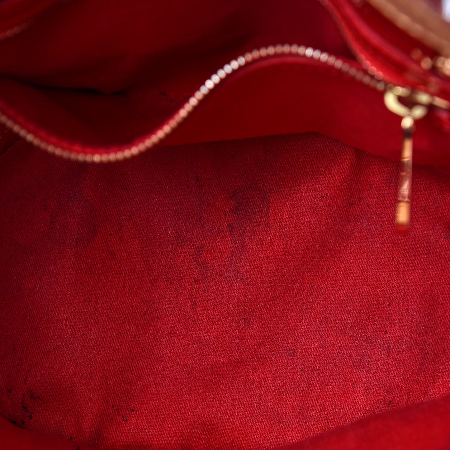 Monogram Neo Bucket Rubis