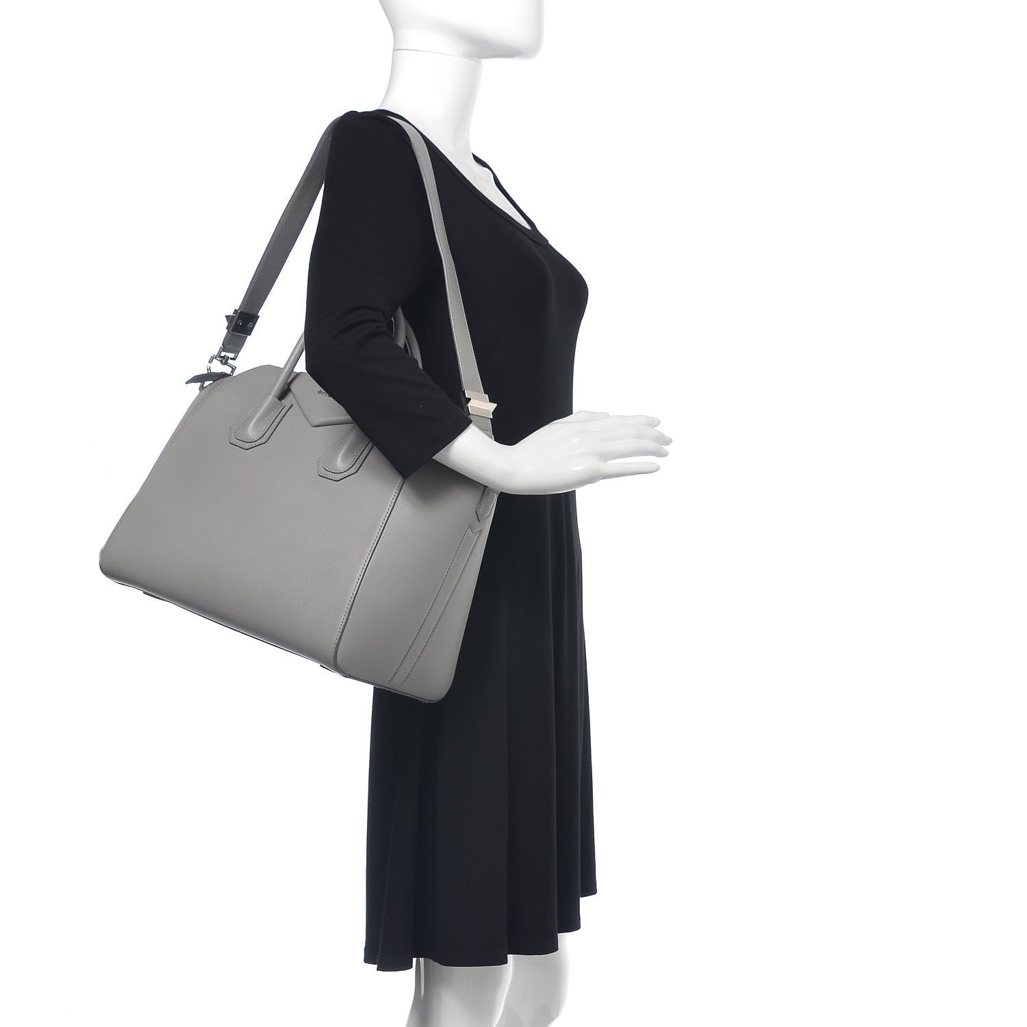 Givenchy Sugar Goatskin Medium Antigona Pearl Grey 2 of 15