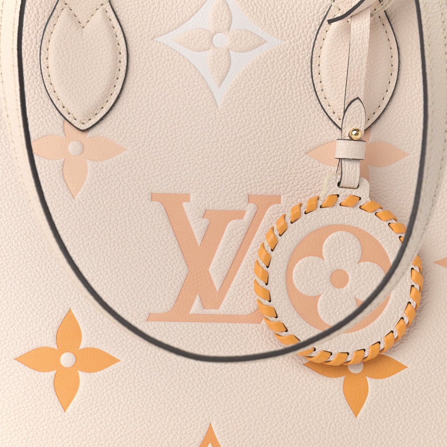 Louis Vuitton Empreinte Monogram Giant By The Pool Onthego MM Cream Saffron 8 of 18