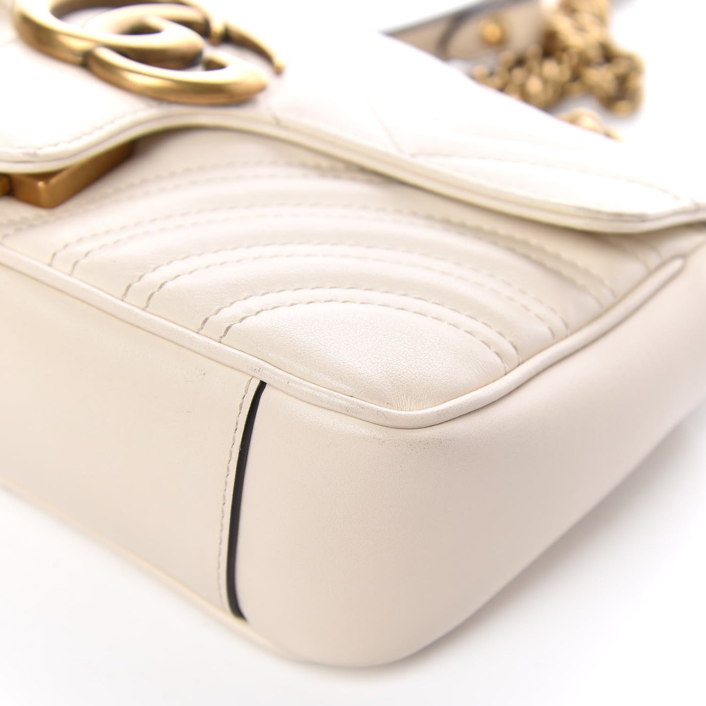 Calfskin Matelasse Mini GG Marmont Shoulder Bag White