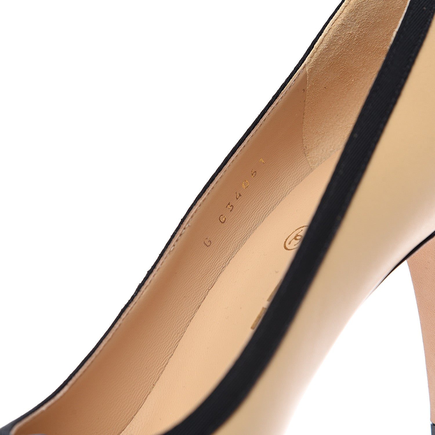 Chanel Lambskin Grosgrain Cap Toe CC Pumps 37 Beige Black 8 of 10