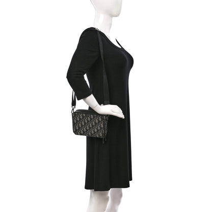 Christian Dior Oblique Messenger Pouch Black 2 of 9
