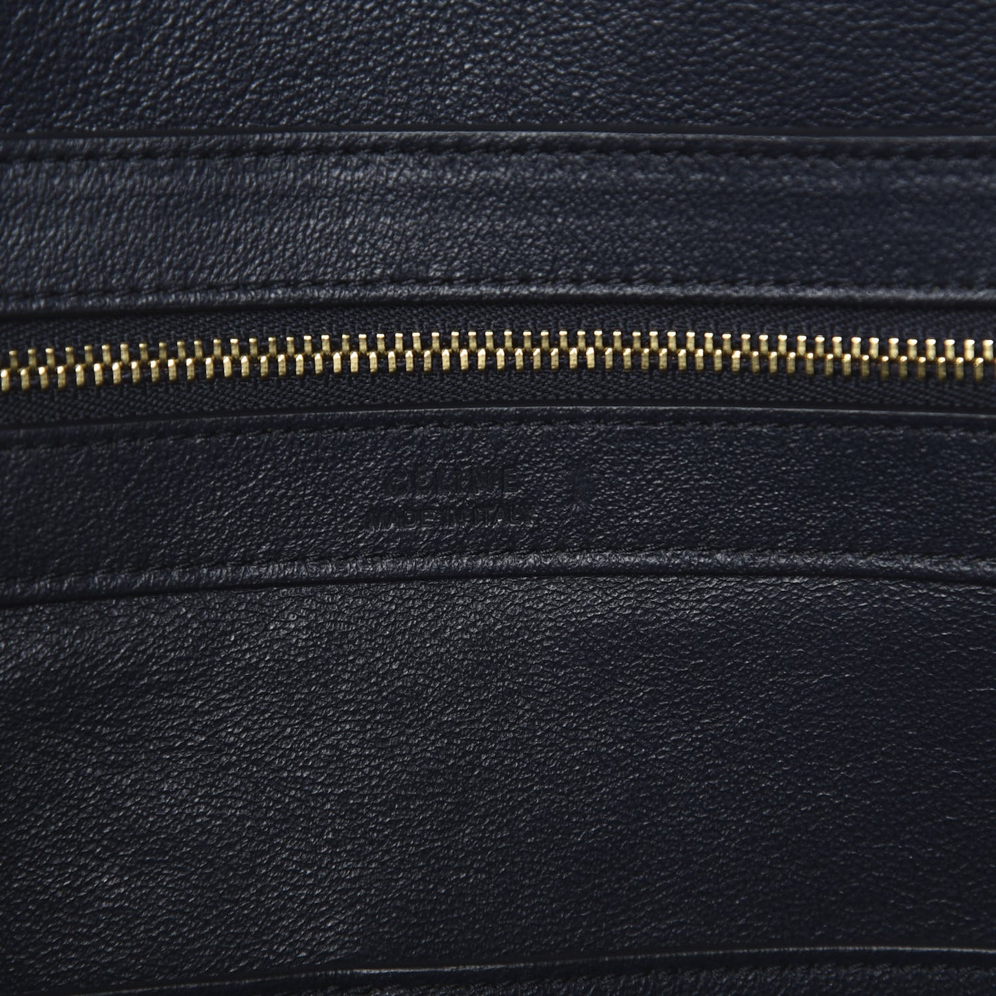 Crocodile Embossed Nubuck Small Belt Cabas Phantom Navy Blue