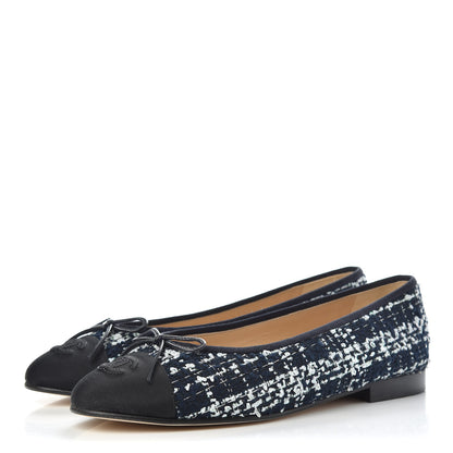 Chanel Tweed Grosgrain Cap Toe Ballerina Flats 38.5 Navy Blue White Black 3 of 11