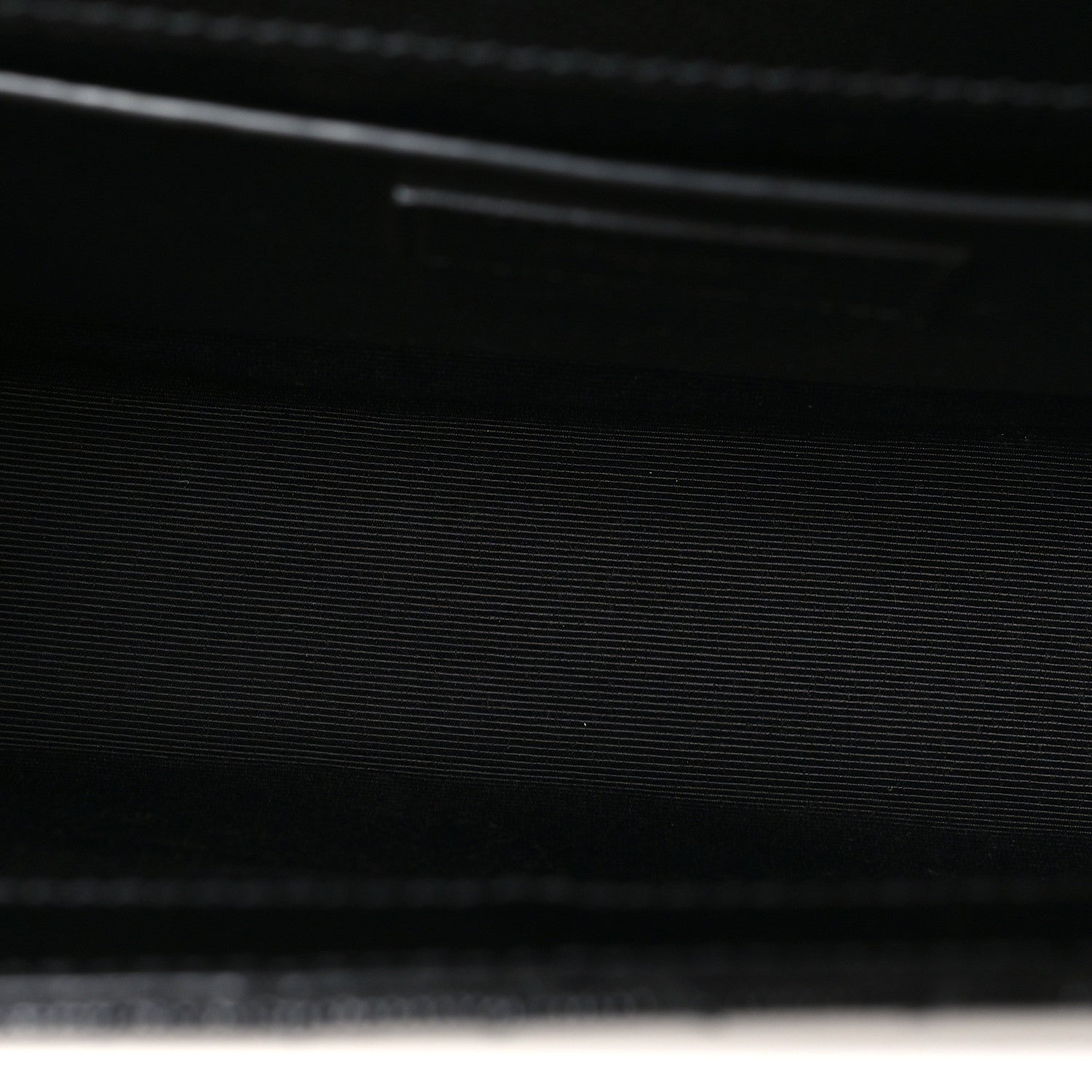Saint Laurent Grain De Poudre Textured Mixed Matelasse Triquilt Medium Monogram Monochrome Satchel Black 5 of 10