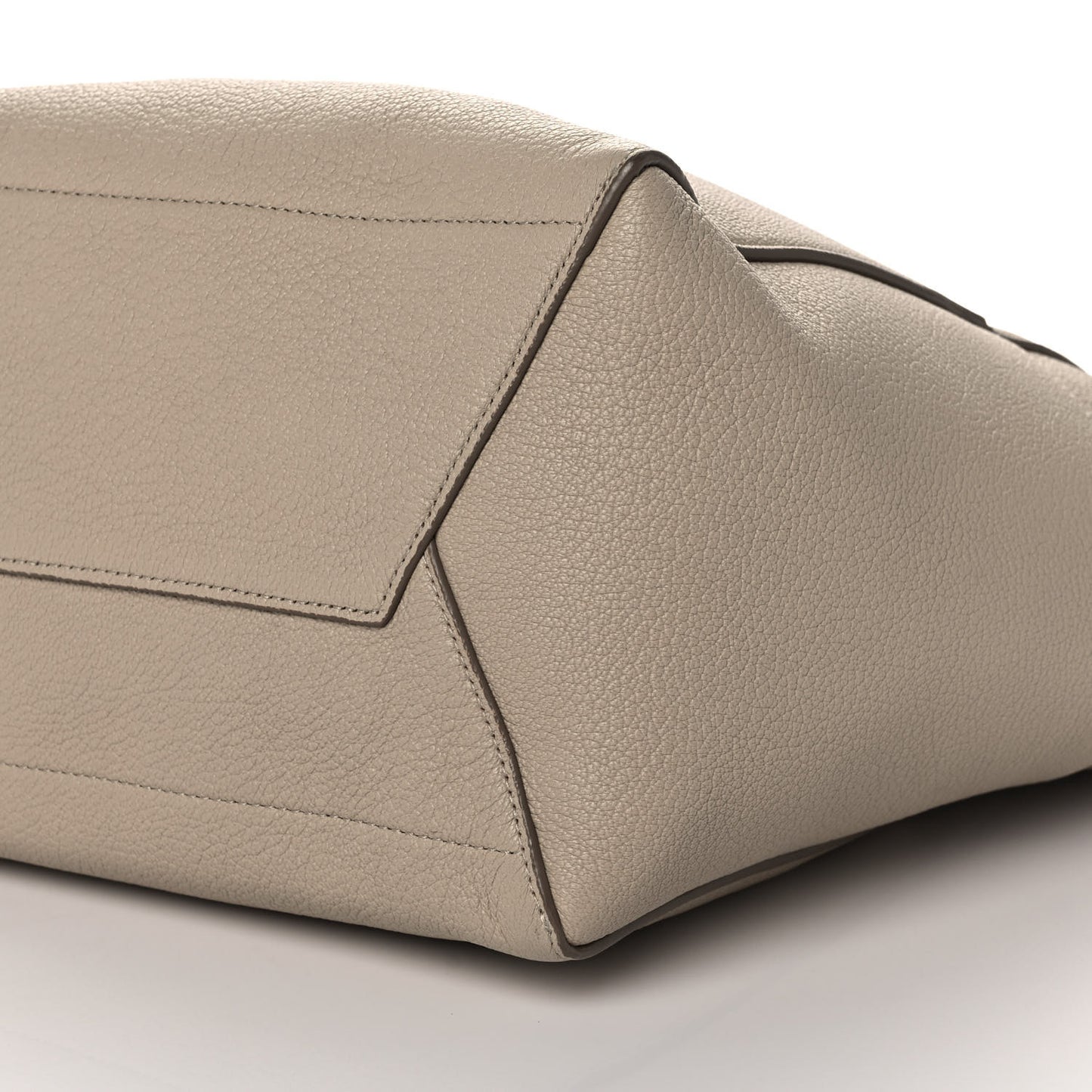 Natural Calfskin Seau Sangle Bucket Bag Dune