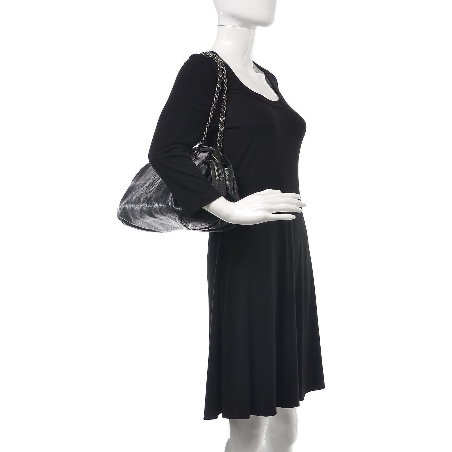 Caviar 31 CC Shoulder Bag Black