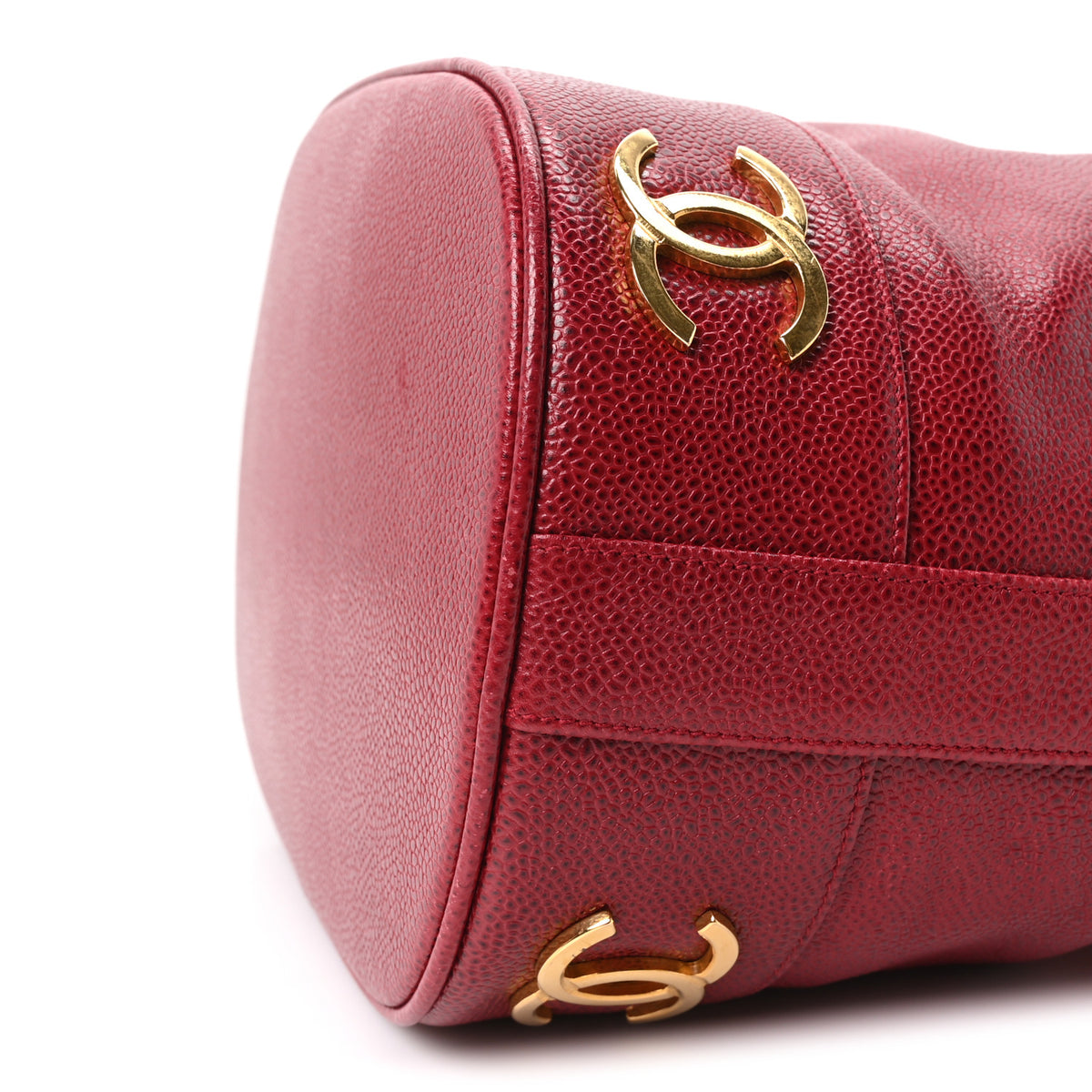 Caviar CC Drawstring Shoulder Bag Red