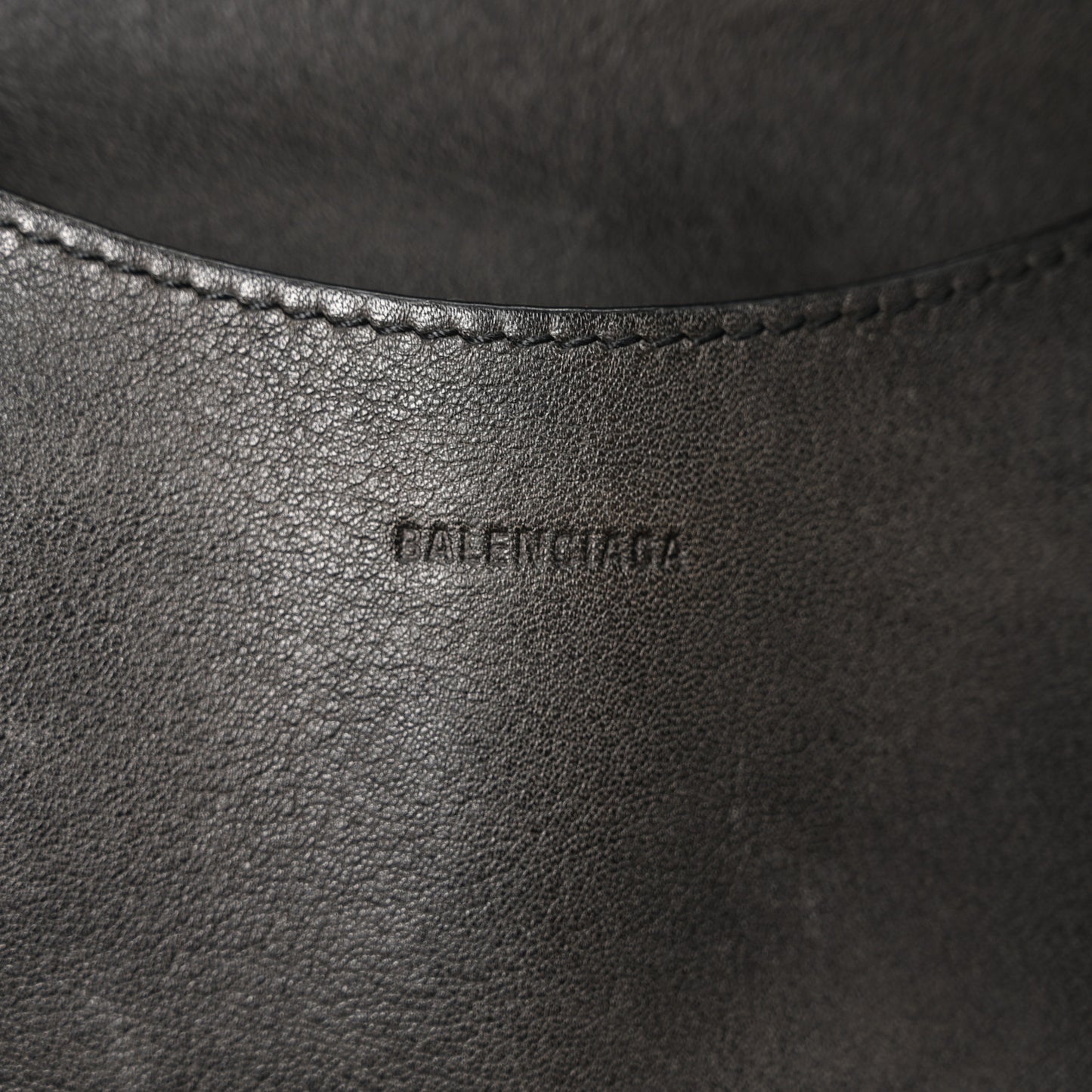 Used Calfskin Black Hardware Neo Classic City Black