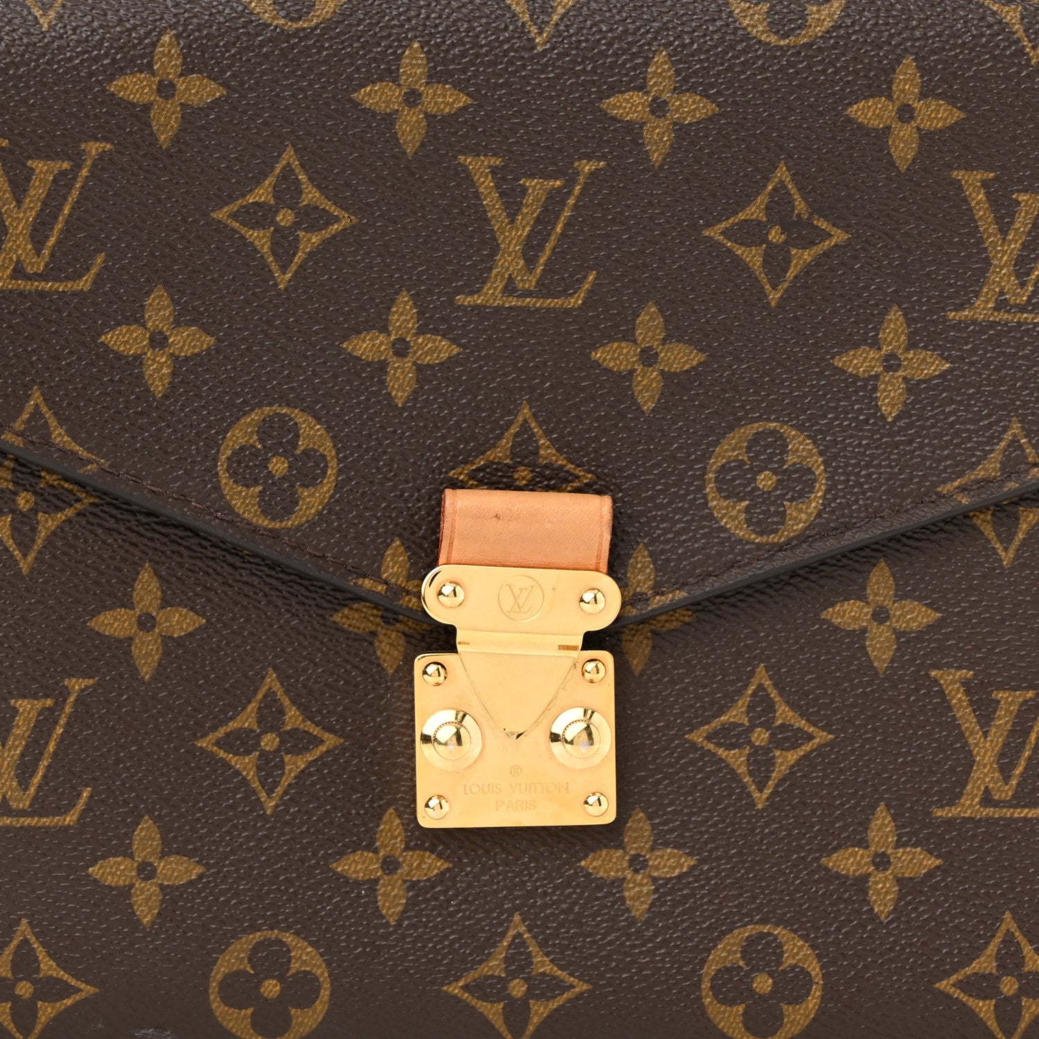 Louis Vuitton Monogram Pochette Metis 7 of 15