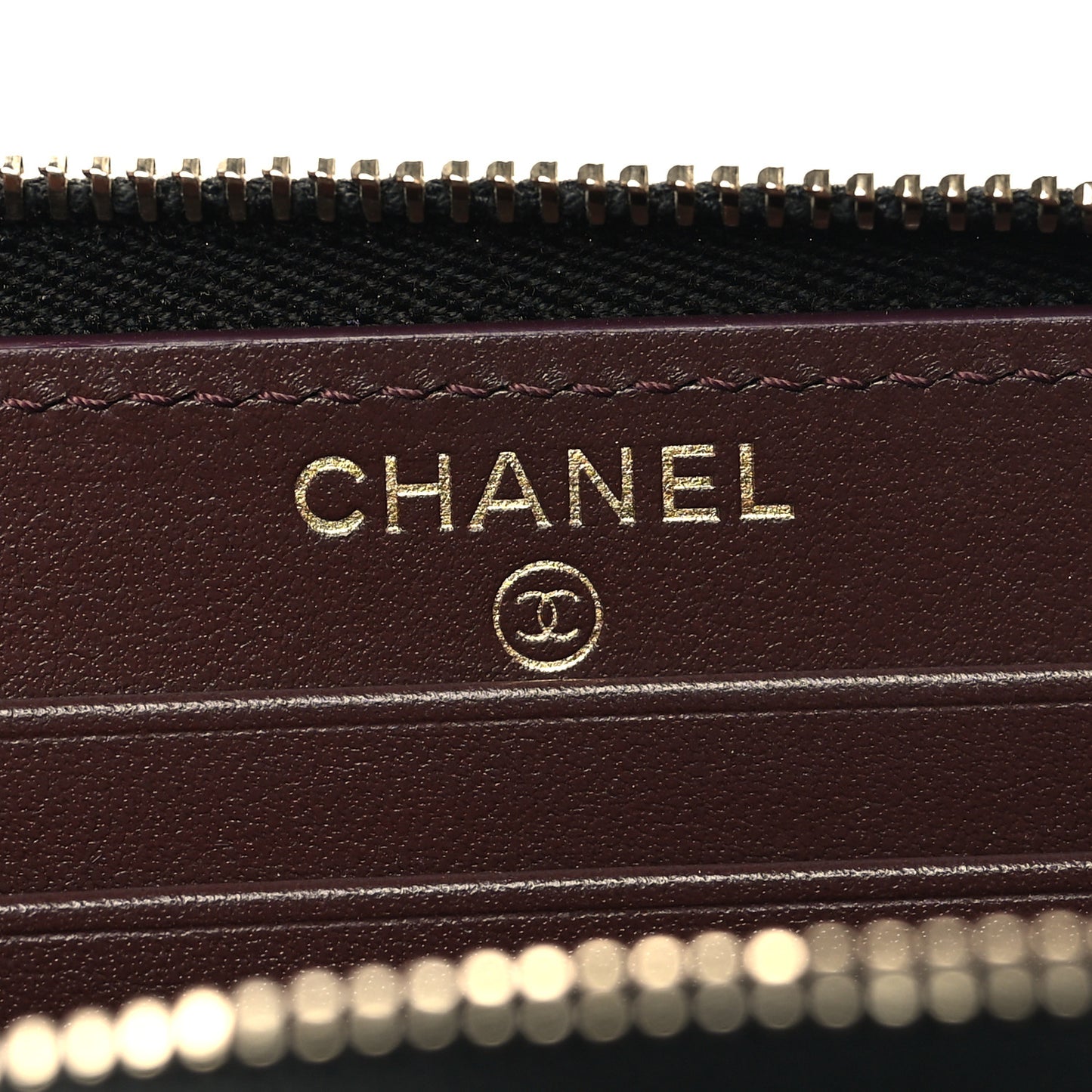 Caviar Quilted Medium Zip Around Wallet Black