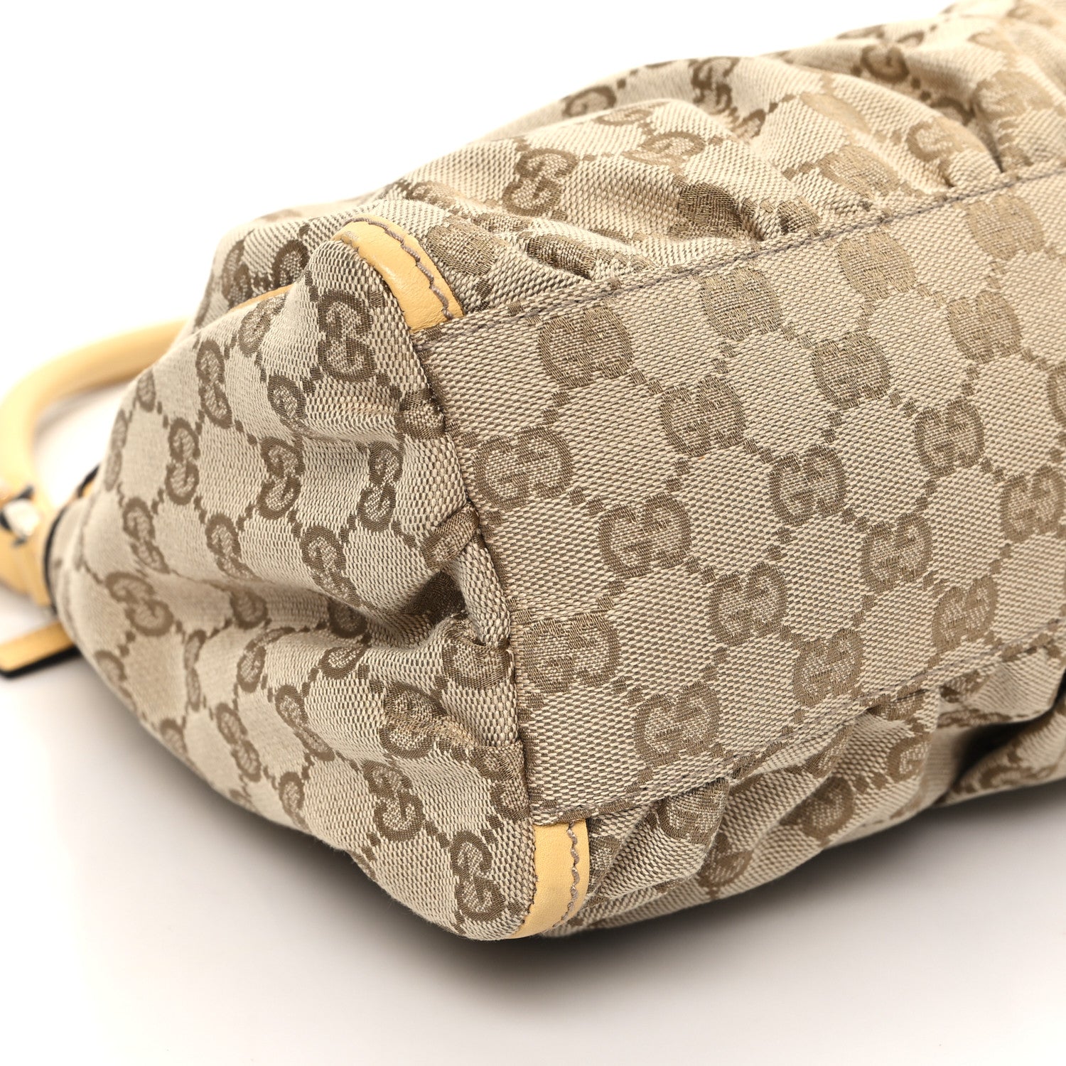 Gucci Monogram Medium D Gold Ring Hob Yellow 9 of 10