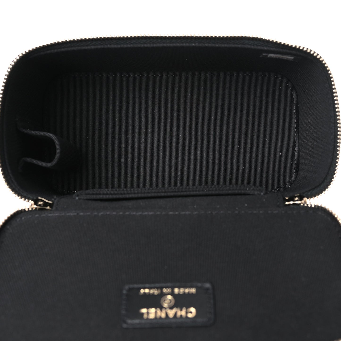 Lambskin Quilted Small Top Handle Vanity Case With Chain Black