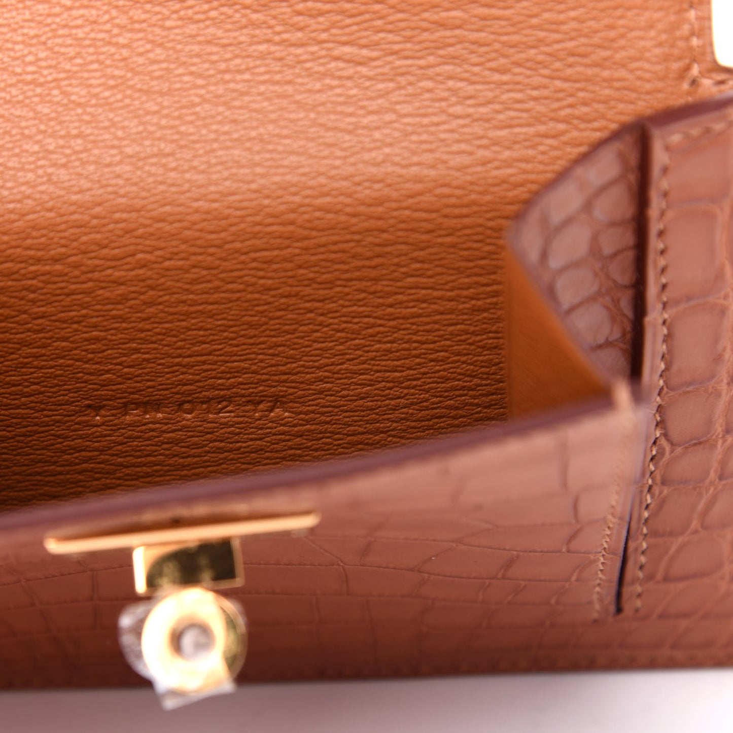 Matte Alligator Kelly Pocket Compact Wallet Gold