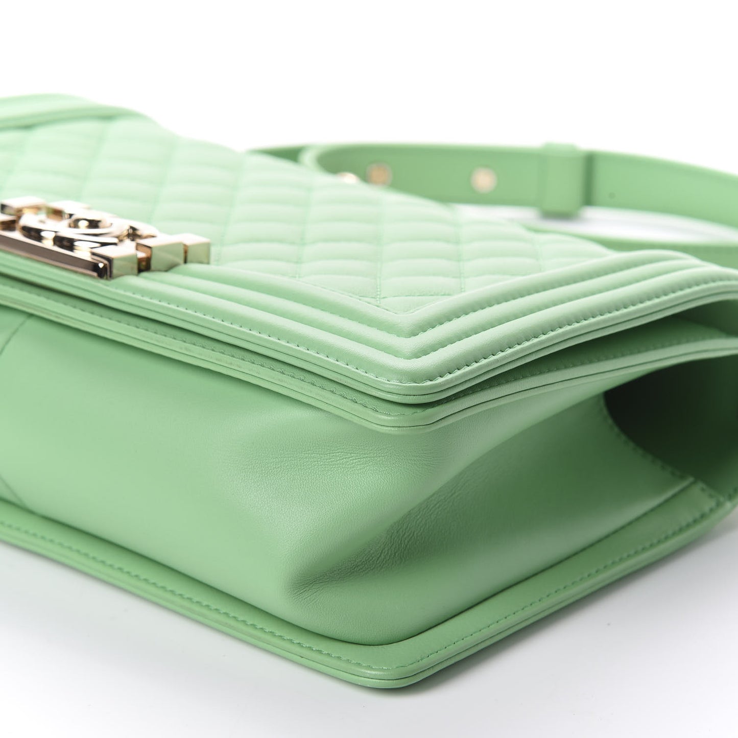 Calfskin Quilted Medium Boy Flap Green