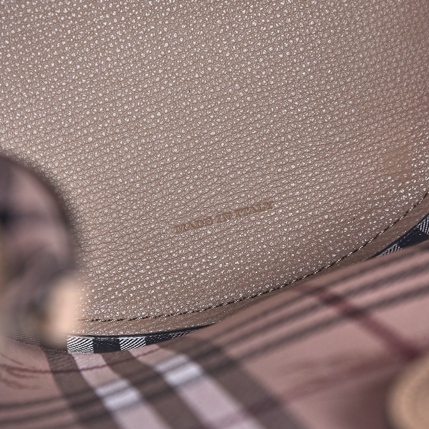 Burberry Calfskin Small Lorne Bucket Crossbody Natural 6 of 6