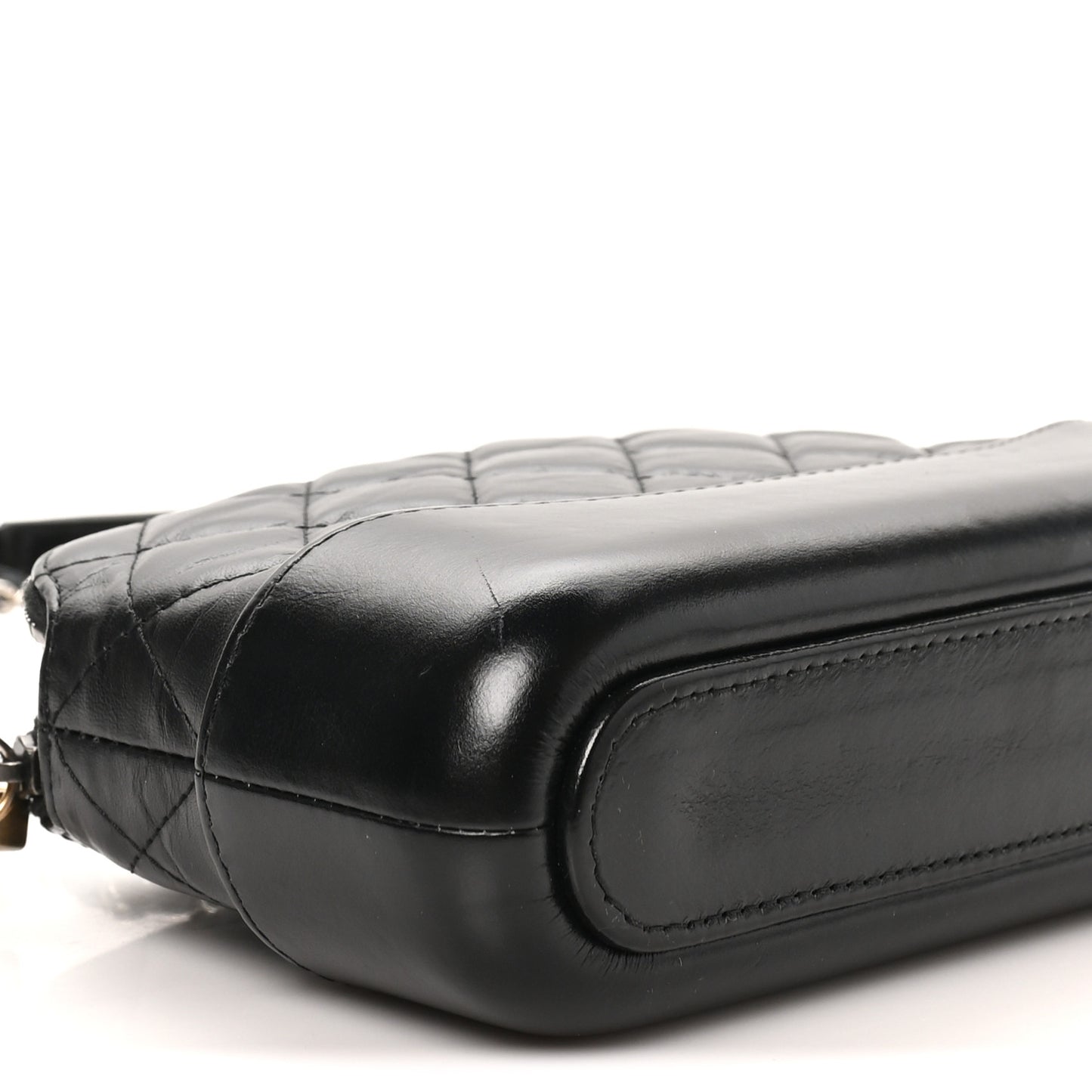 Aged Calfskin Quilted Small Gabrielle Clutch With Chain Black