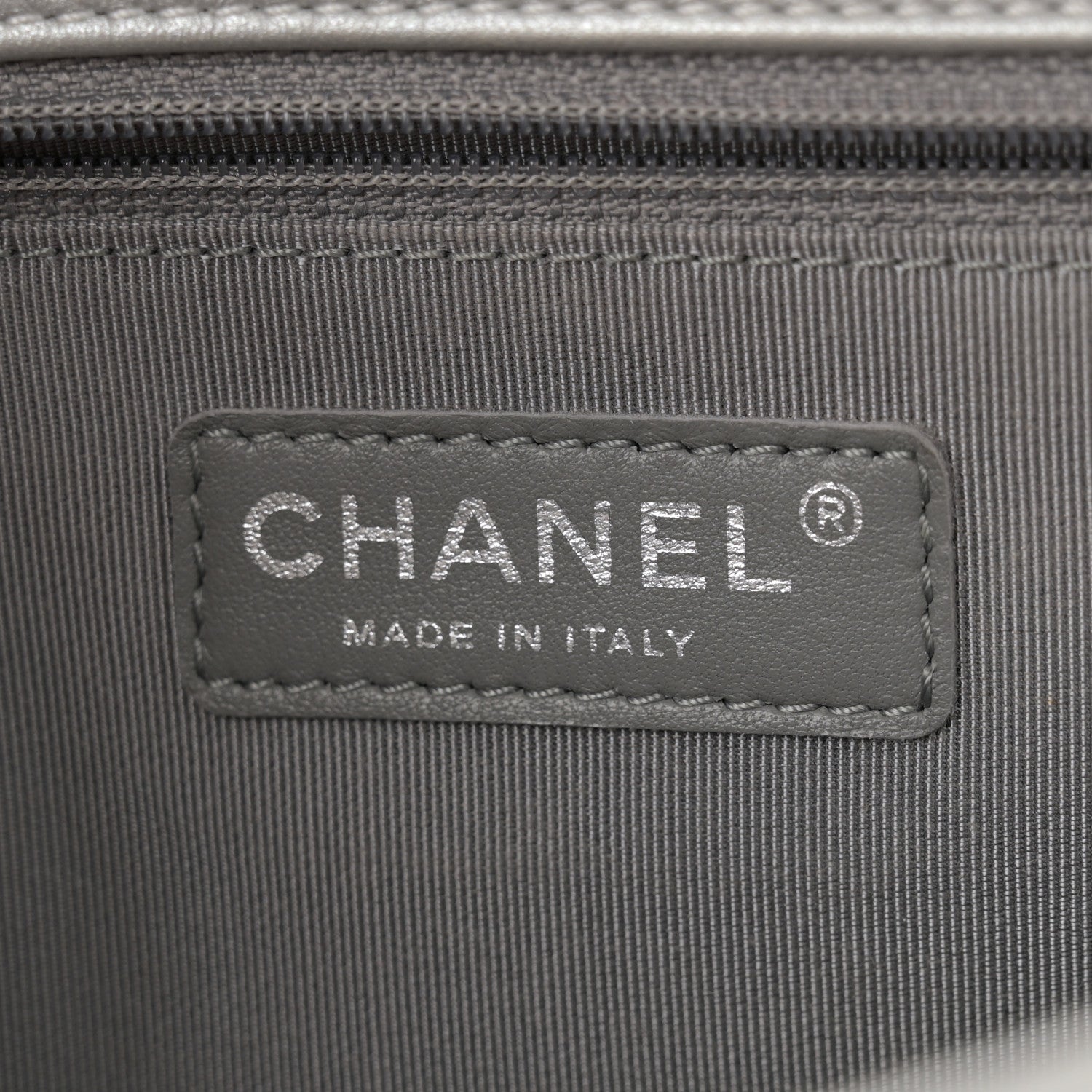 Chanel Metallic Calfskin Quilted New Medium Plexiglass Boy Flap Silver 6 of 12