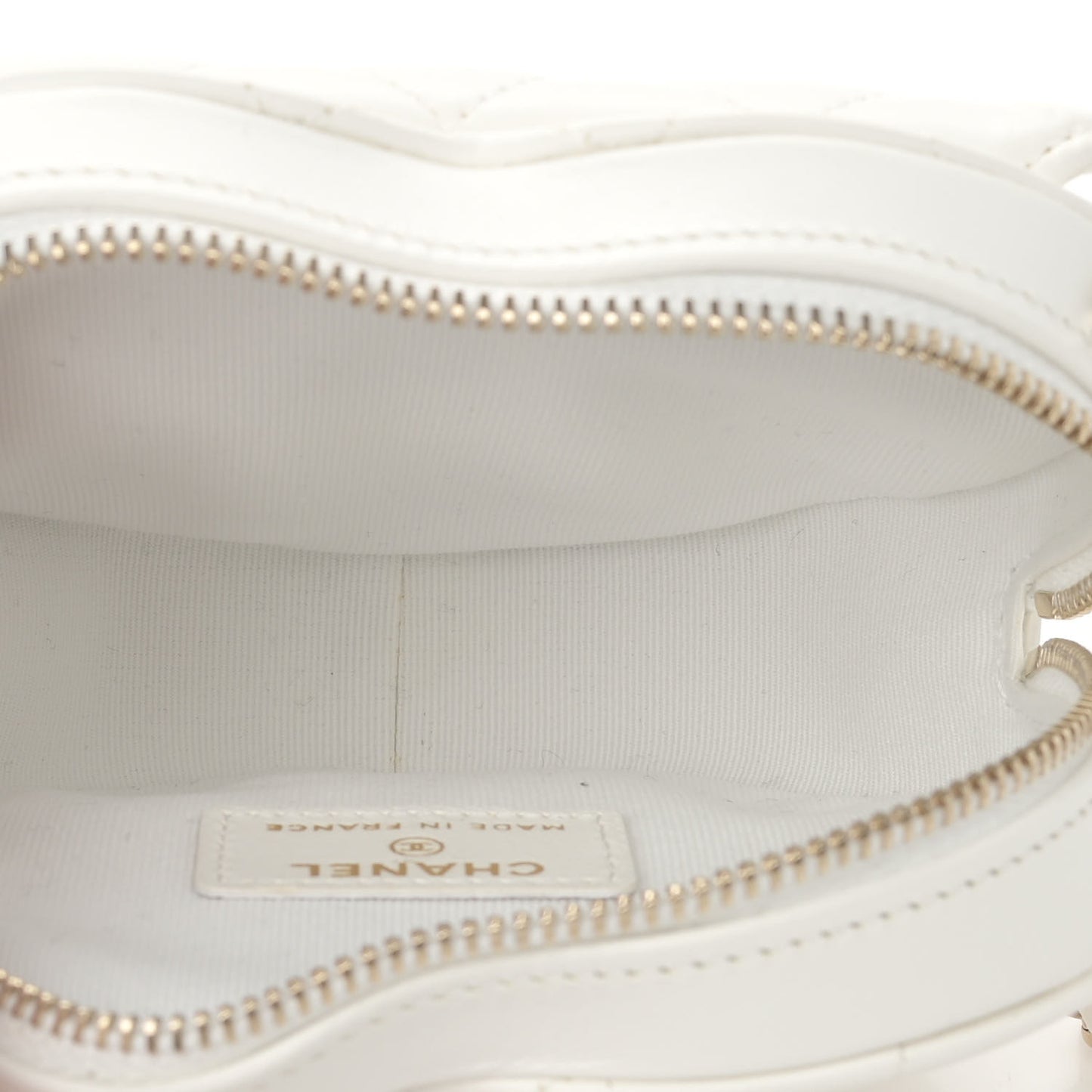 Lambskin Quilted CC In Love Heart Clutch With Chain White